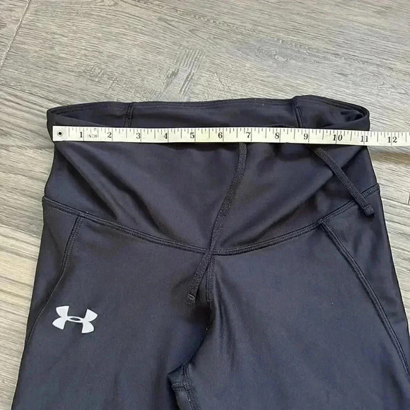 🌸3/$30🌸under Armour | Black compression athletic leggings - Picture 12 of 12